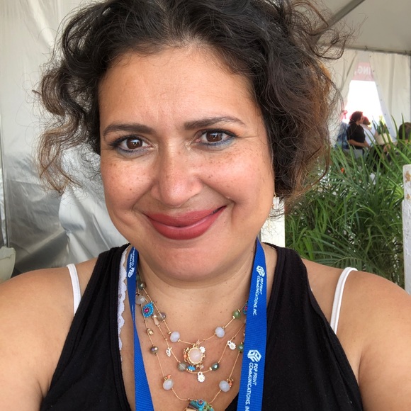 Meet your Posher, Lorena - Picture 3 of 16